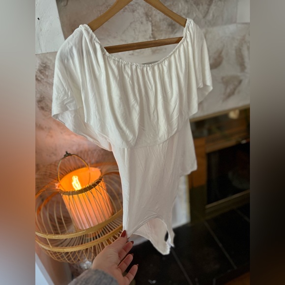 Flattering no seam Bodysuit - Picture 2 of 5